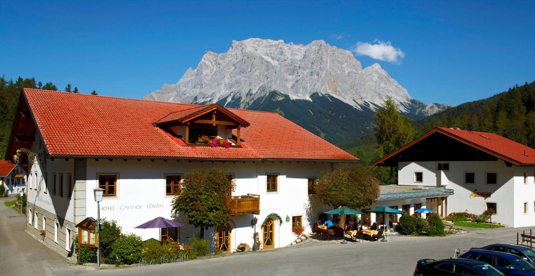 Hotel Zum Goldenen Loewen Biberwier Exterior foto